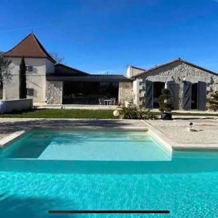Villa Demeure Charentaise Standing - Grande Piscine - Jacuzzi Balneo - Pool House