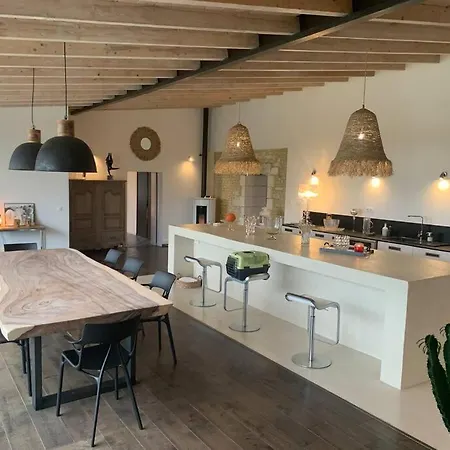 Villa Demeure Charentaise Standing - Grande Piscine - Jacuzzi Balneo - Pool House